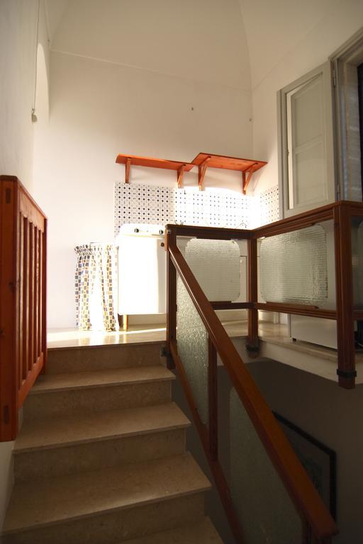 ファヴィニャーナ Casale Due Palmeヴィラ 部屋 写真